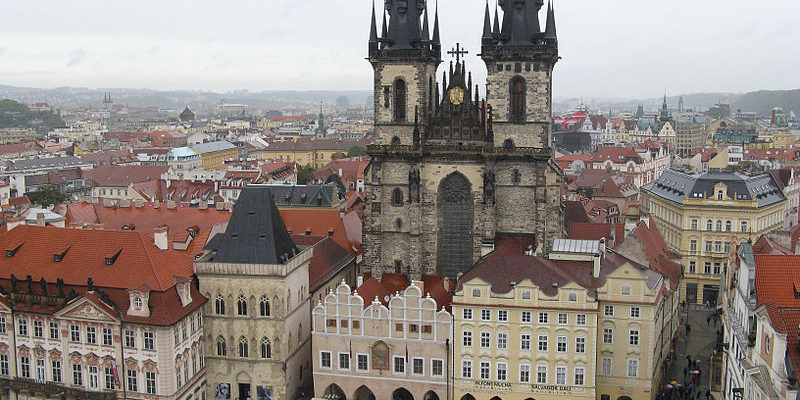 800px-Old Town Square-Prague-2 800px-Old Town Square-Prague-2