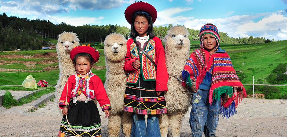 Peru Lamas kids